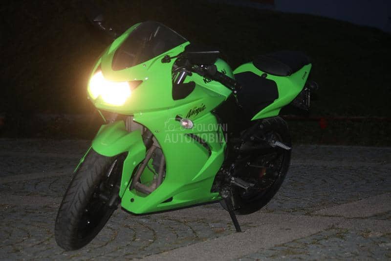 Kawasaki NINJA 250 R
