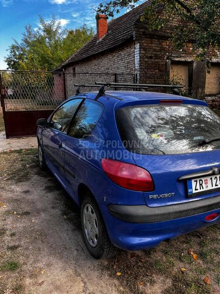 Peugeot 206 1,1