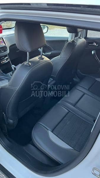 Peugeot 2008 1.6 eHdi Allure Peugeot 2008 1.6 eHdi Allure