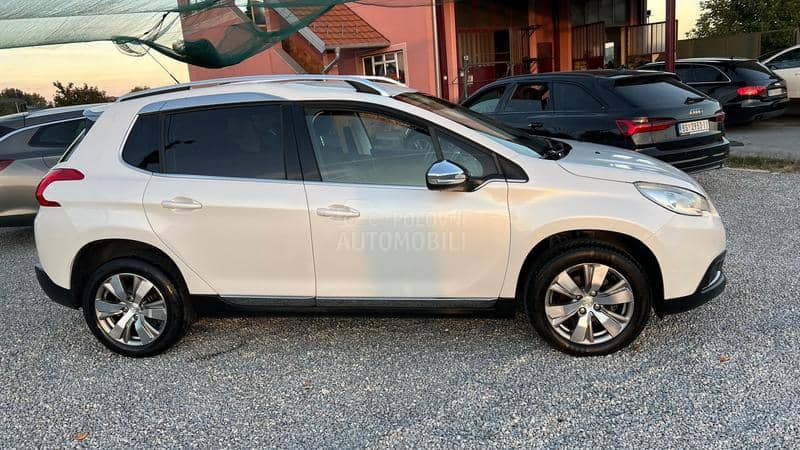 Peugeot 2008 1.6 eHdi Allure Peugeot 2008 1.6 eHdi Allure