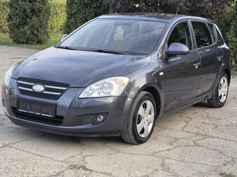 Kia cee`d 1.4 B E N Z Kia cee`d 1.4 B E N Z
