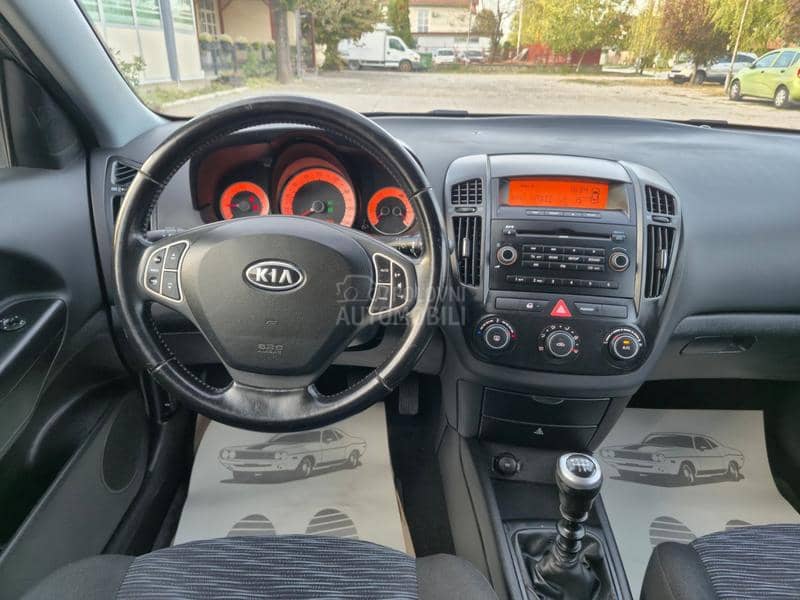 Kia cee`d 1.4 B E N Z Kia cee`d 1.4 B E N Z
