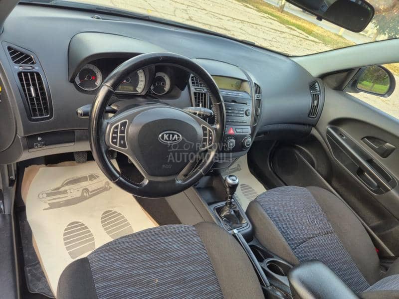 Kia cee`d 1.4 B E N Z Kia cee`d 1.4 B E N Z