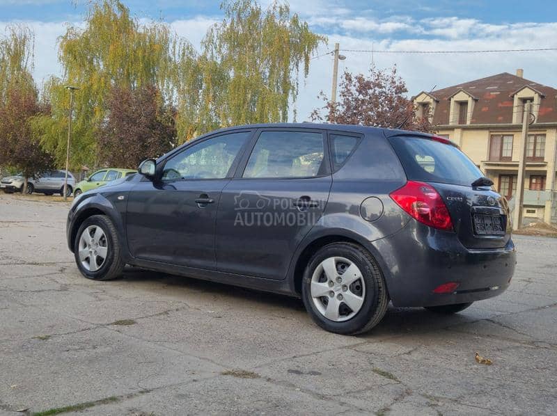 Kia cee`d 1.4 B E N Z Kia cee`d 1.4 B E N Z