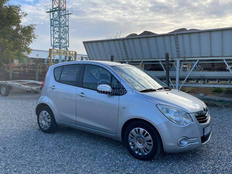 Opel Agila 1.2