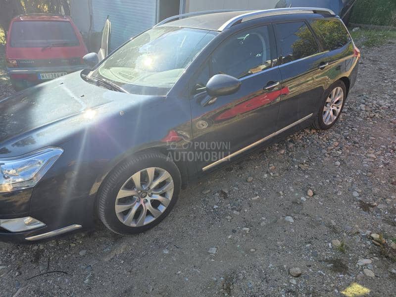 Citroen C5 -  kompletan auto u delovima
