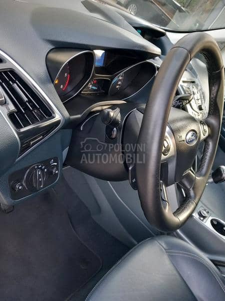 Ford C-Max GHIA-TITANIUM