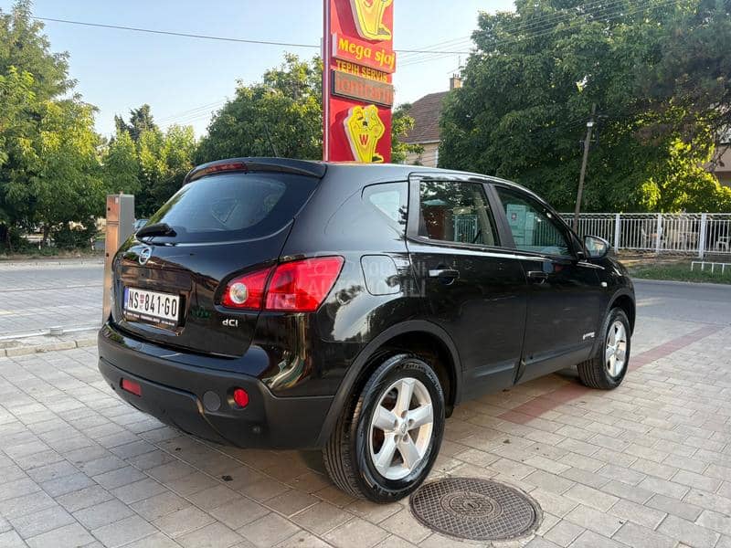 Nissan Qashqai 1.5 DCi 19o.ooo SERV