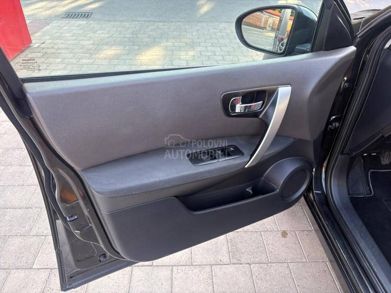 Nissan Qashqai 1.5 DCi 19o.ooo SERV