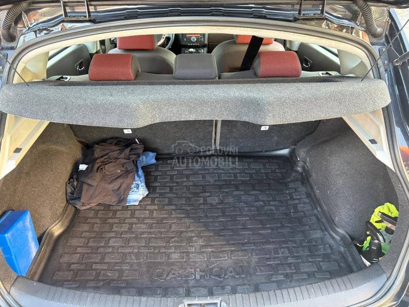 Nissan Qashqai 1.5 DCi 19o.ooo SERV