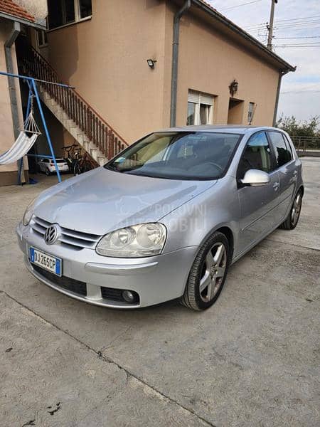 Delovi za Volkswagen Golf 5