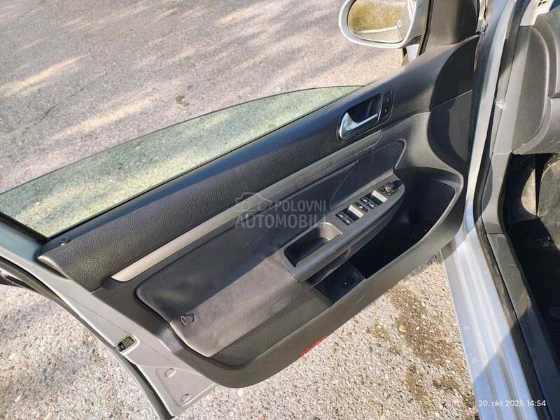 Delovi za Volkswagen Golf 5