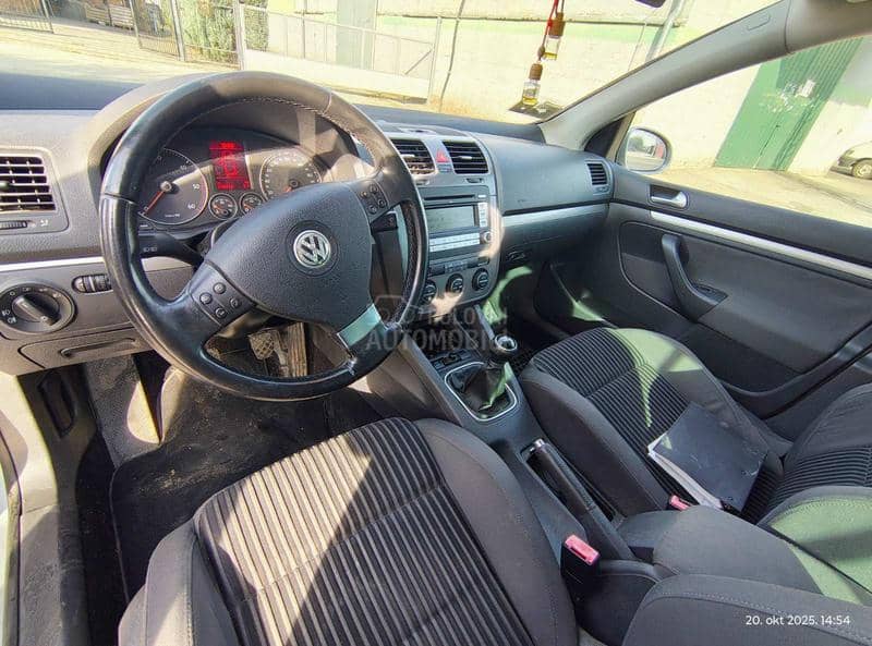 Delovi za Volkswagen Golf 5