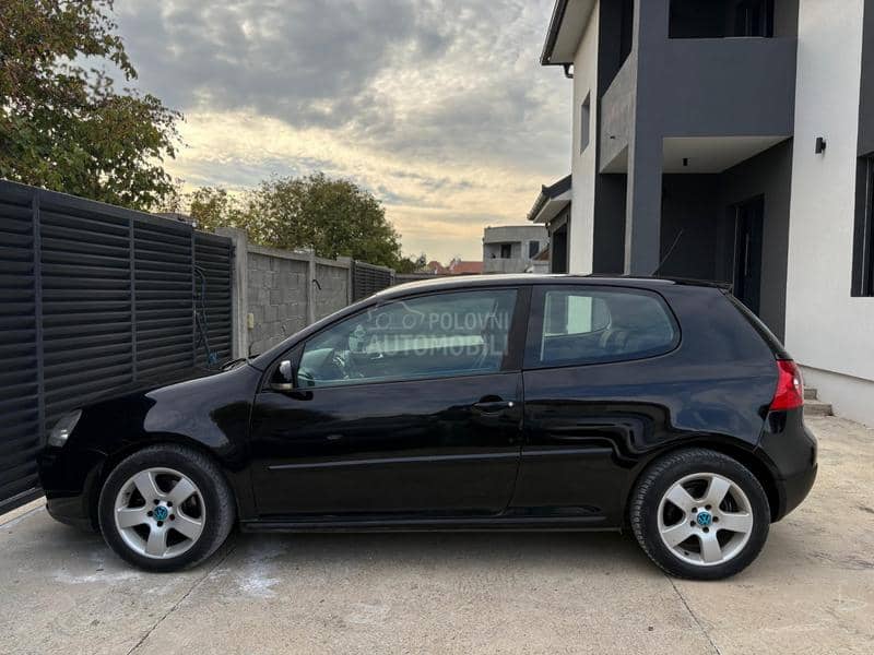 Volkswagen Golf 5 1.9 Tdi Volkswagen Golf 5 1.9 Tdi