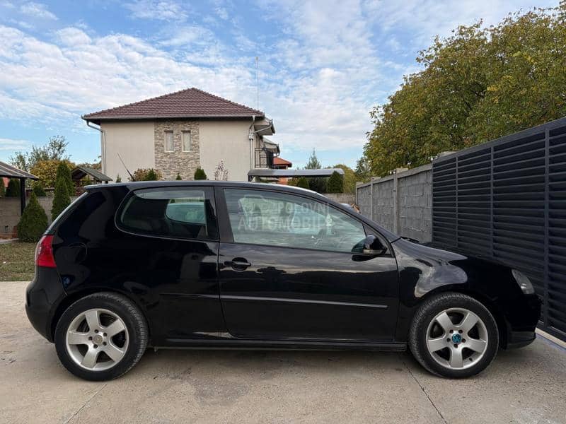 Volkswagen Golf 5 1.9 Tdi Volkswagen Golf 5 1.9 Tdi
