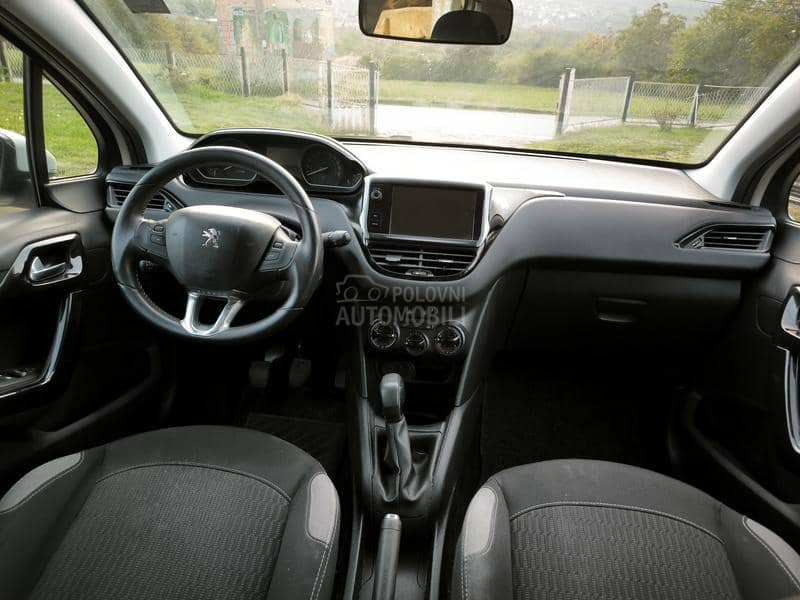 Peugeot 208 1.6 hdi NOV