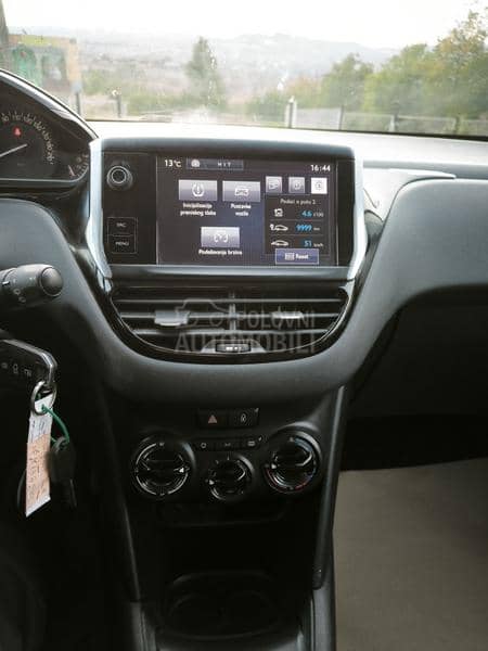 Peugeot 208 1.6 hdi NOV