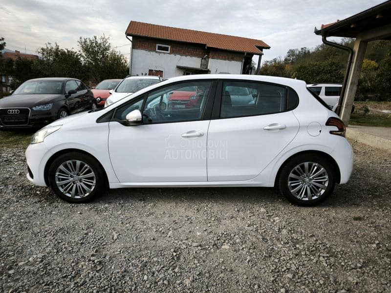 Peugeot 208 1.6 hdi NOV