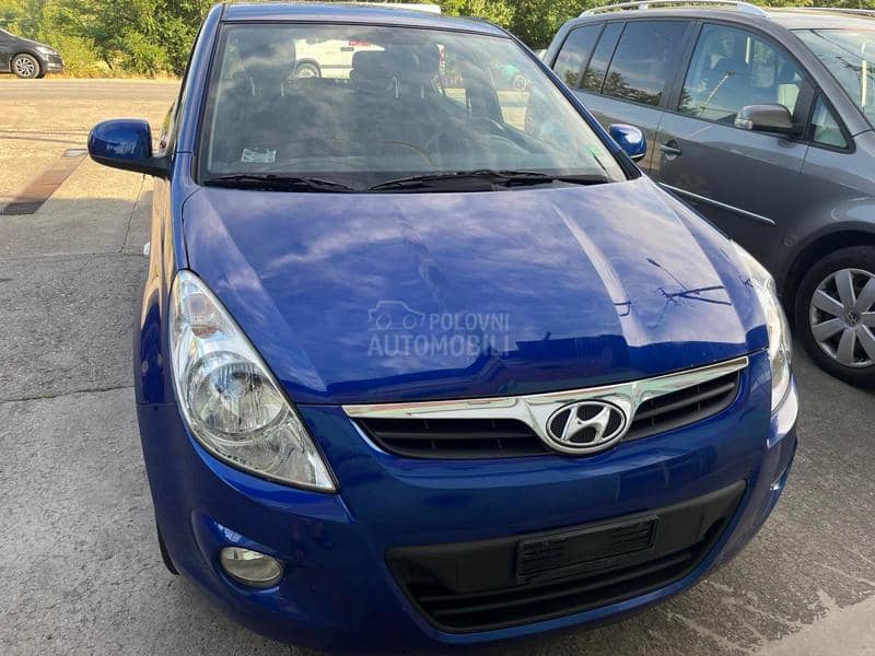 Hyundai i20 