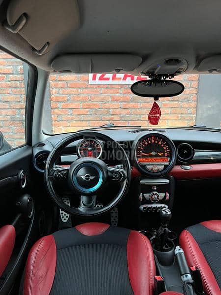 MINI Cooper S AKRAPOVIČ