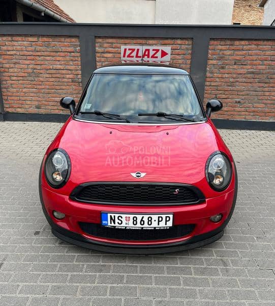 MINI Cooper S AKRAPOVIČ
