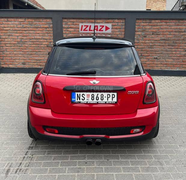 MINI Cooper S AKRAPOVIČ