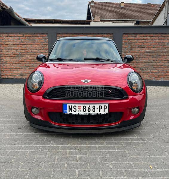 MINI Cooper S AKRAPOVIČ