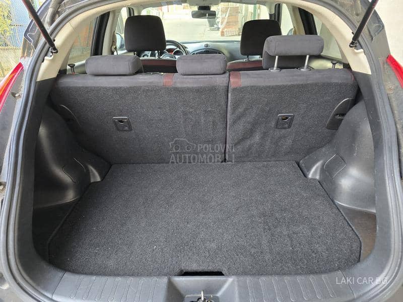 Nissan Juke SPORT 1.6b