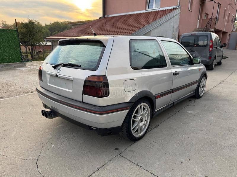 Volkswagen Golf 3 GTI