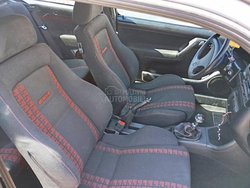 Volkswagen Golf 3 GTI