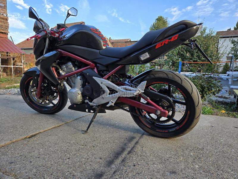 Kawasaki ER6N