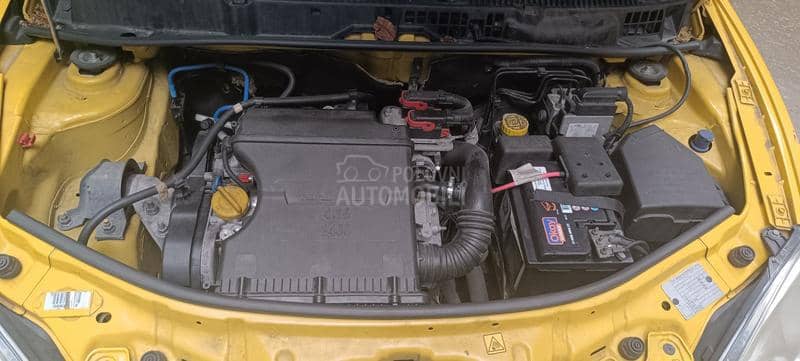 Lancia Ypsilon 