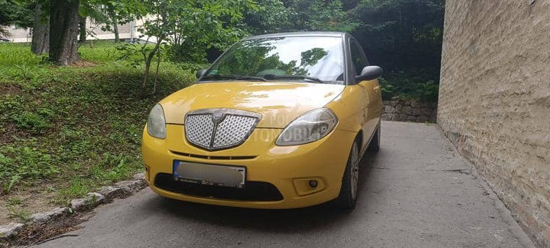 Lancia Ypsilon 