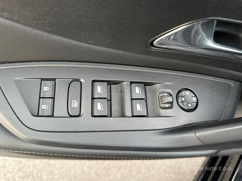 Peugeot 308 Allure pack 1.2