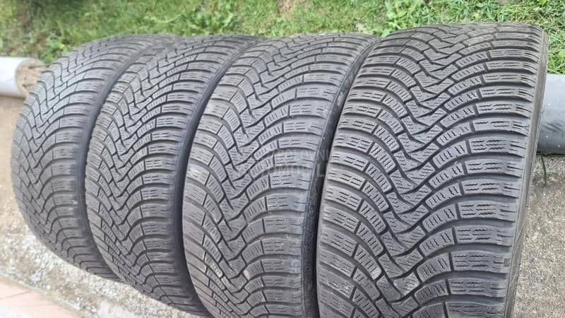 Falken 255/35 R21 Zimska