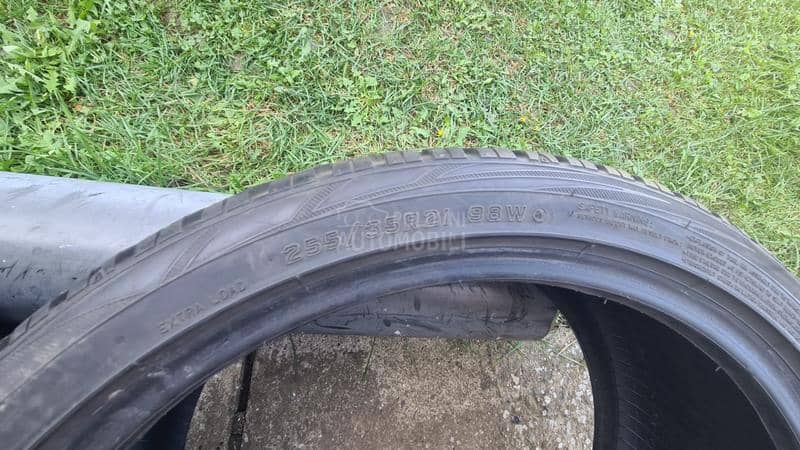 Falken 255/35 R21 Zimska