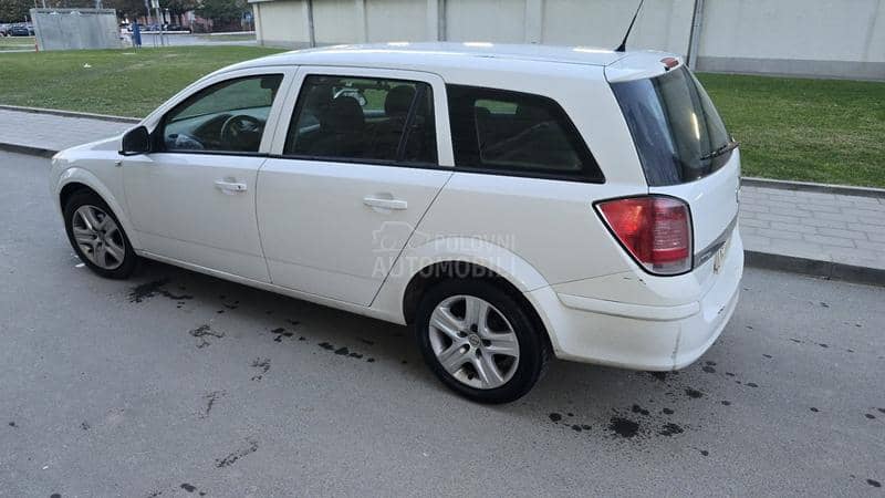 Opel Astra H 