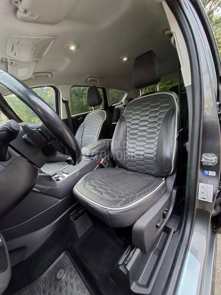 Ford Kuga VIGNALE 2.0 150HP Ford Kuga VIGNALE 2.0 150HP