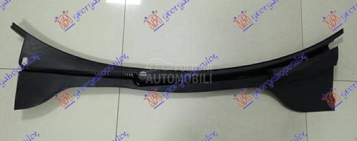 NEMA- MASKA ISPOD PREDNJIH...