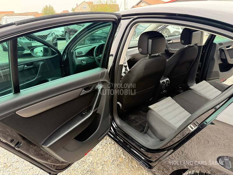 Volkswagen Passat B7 1.6 TDI HIGHLINE