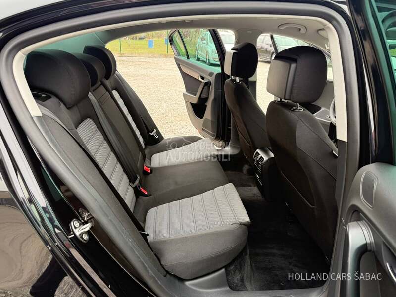 Volkswagen Passat B7 1.6 TDI HIGHLINE