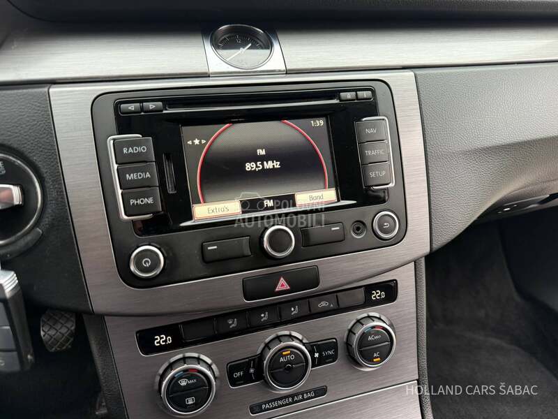 Volkswagen Passat B7 1.6 TDI HIGHLINE