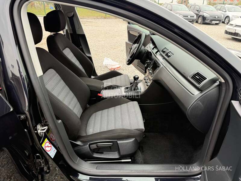 Volkswagen Passat B7 1.6 TDI HIGHLINE