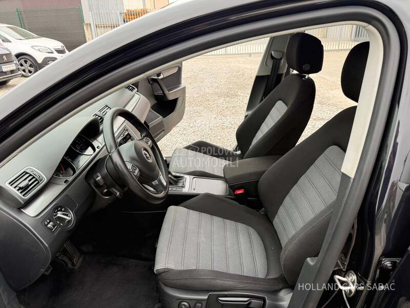 Volkswagen Passat B7 1.6 TDI HIGHLINE