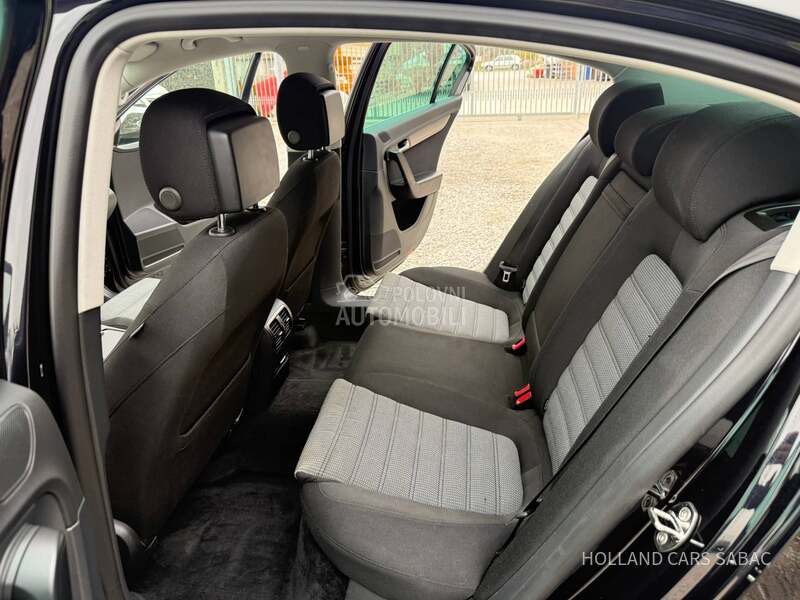 Volkswagen Passat B7 1.6 TDI HIGHLINE