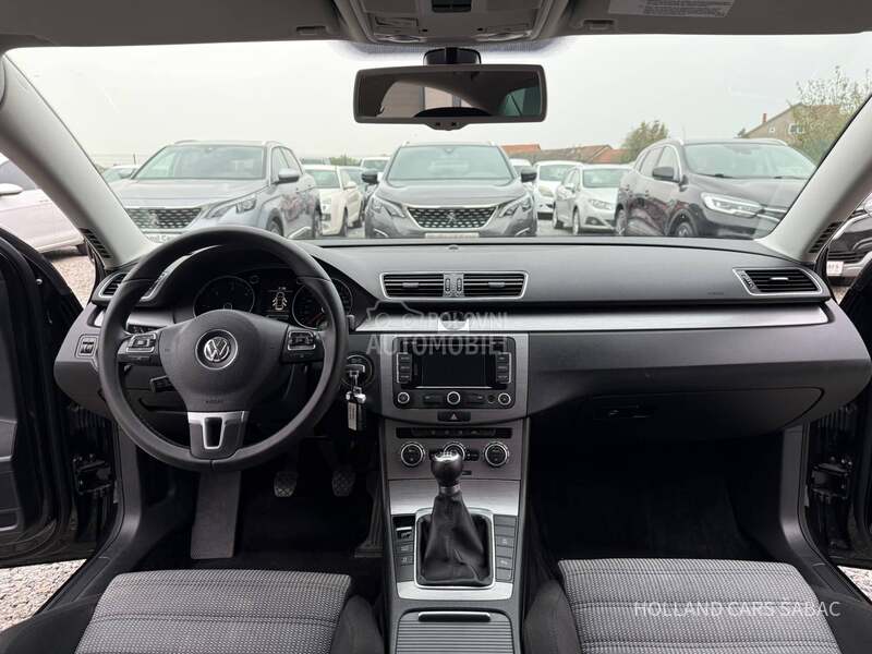 Volkswagen Passat B7 1.6 TDI HIGHLINE