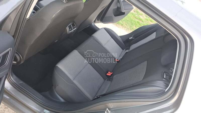 Volkswagen Golf 7 1.6D Comfortilne