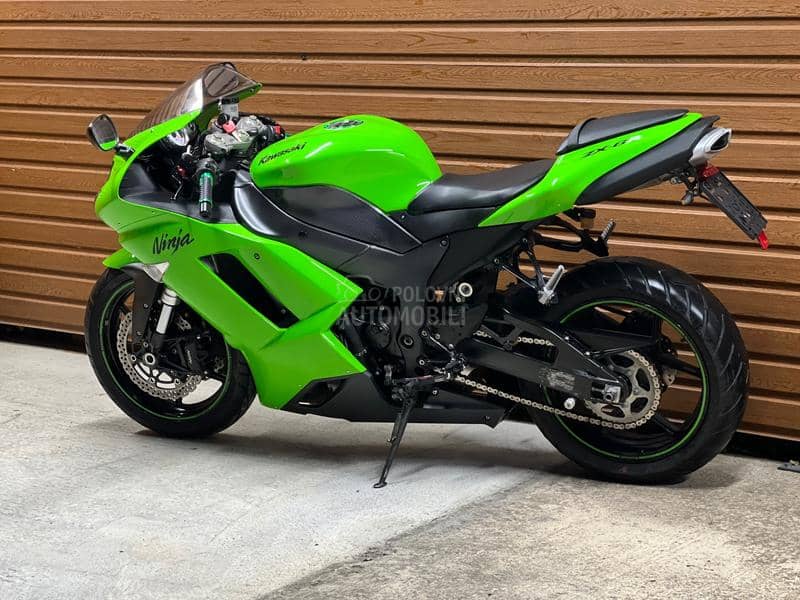 Kawasaki ZX6R
