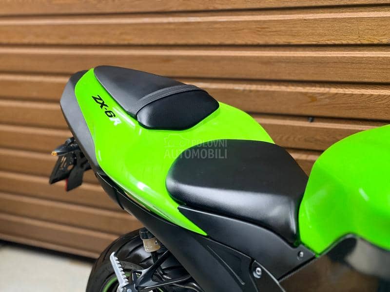 Kawasaki ZX6R