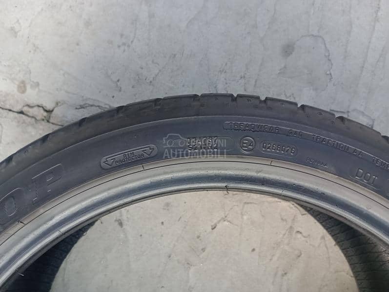 Dunlop 225/40 R18 Letnja